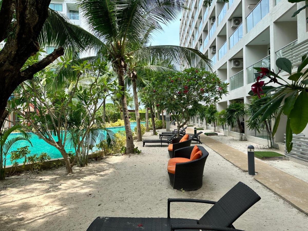 Laguna Beach Resort 3 Maldives Джомтьен Экстерьер фото